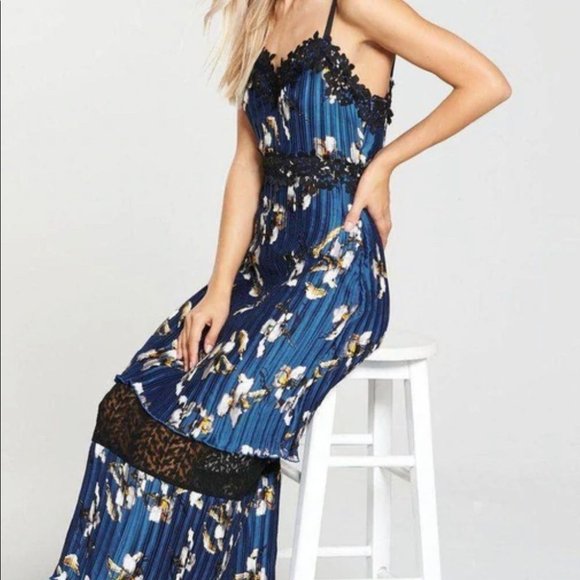 Carmella Pleated Midi Dress - Picture 6 of 7